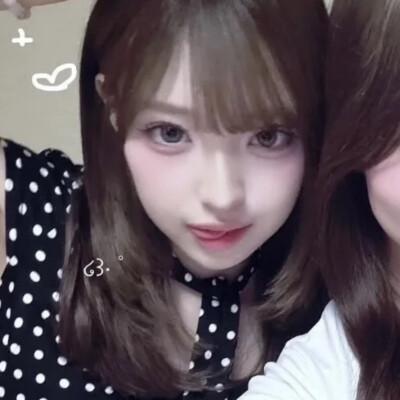 (⁎⁍̴̛ᴗ⁍̴̛⁎)