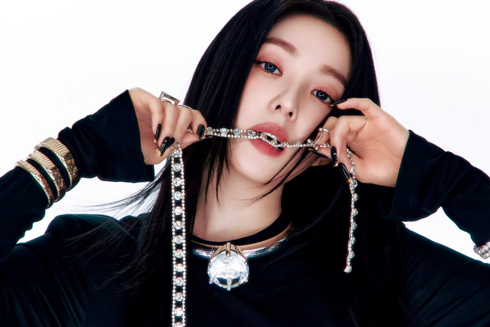 KPOP壁纸第53弹（裴珠泫篇）
“或许自由更胜一筹”