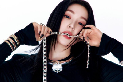 KPOP壁纸第53弹（裴珠泫篇）
“或许自由更胜一筹”