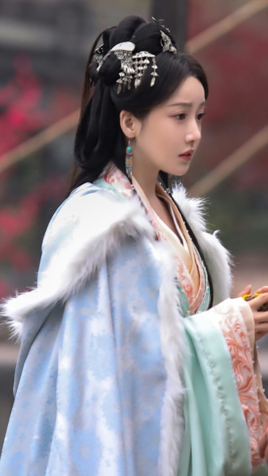 明眸