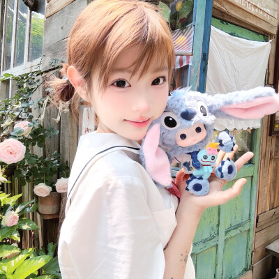 白蓝色的纸条和风