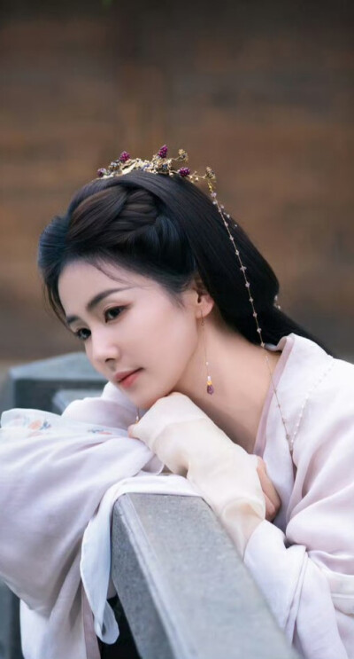 白鹿《临江仙》李青月/花如月