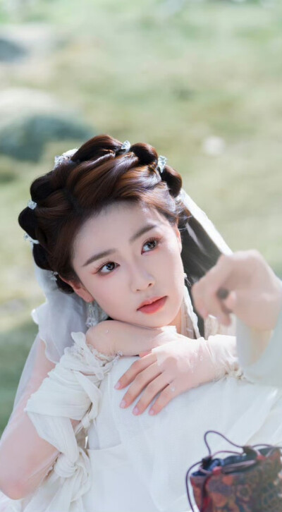 白鹿《临江仙》李青月/花如月