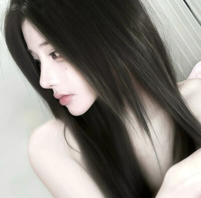 侧影女头