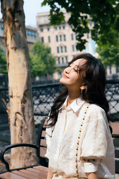 杨蓉