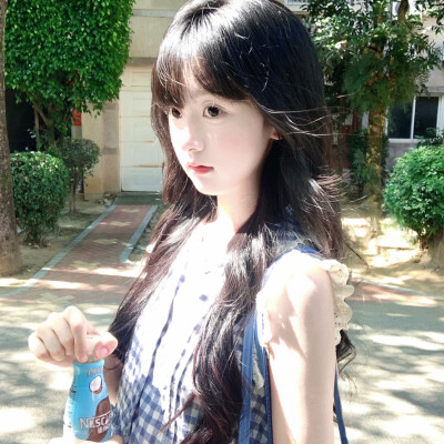 白蓝色的纸条和风
