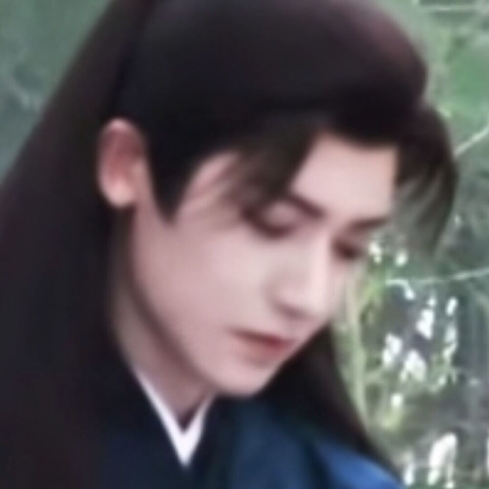 /•᷅‎‎•᷄\ಣ