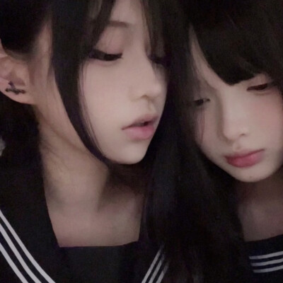 (⁎⁍̴̛ᴗ⁍̴̛⁎)