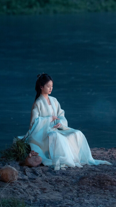 临江仙 李青月 花如月 白鹿