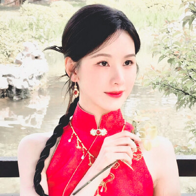 
暗戀像一顆青苹果