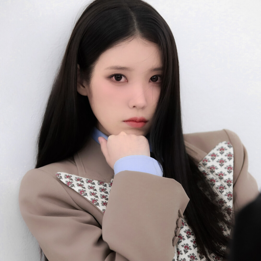 任凭日夜颠簸心被潮汐吞没