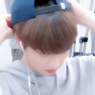 •初恋回归（Jung Kook ʔ•̫͡•ʕ退伍快乐）