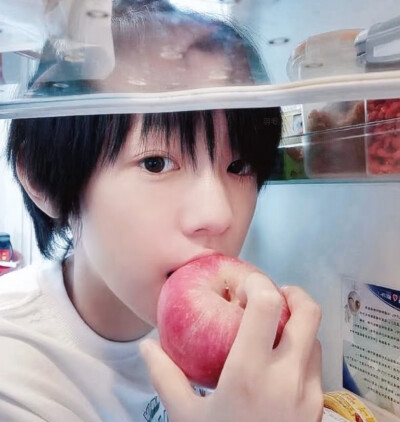 我妈说我不卖萌也很萌