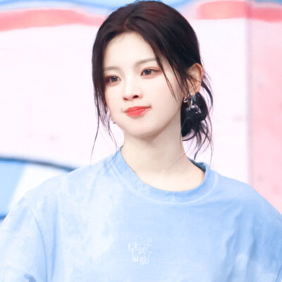 杨超越