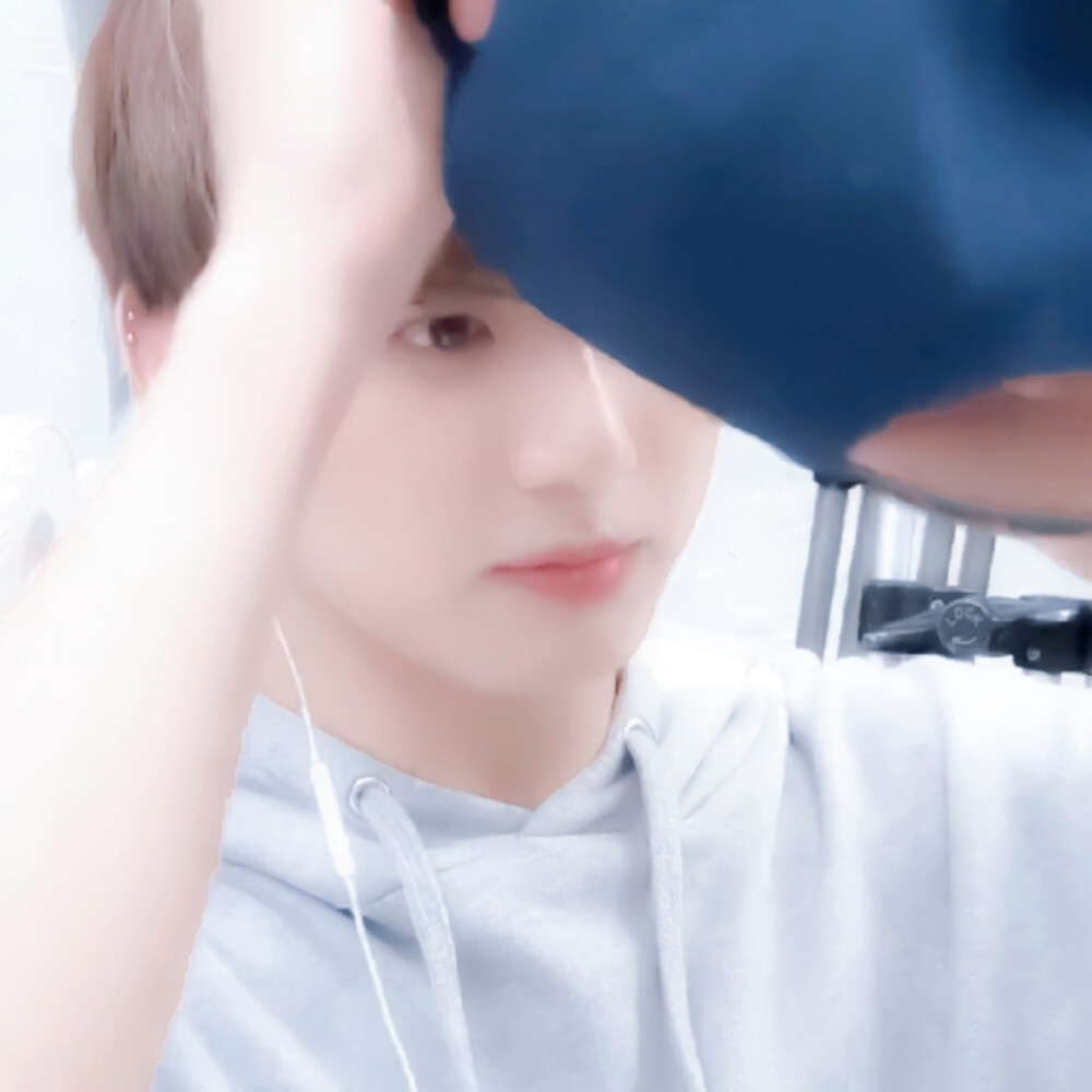 •初恋回归（Jung Kook ʔ•̫͡•ʕ退伍快乐）