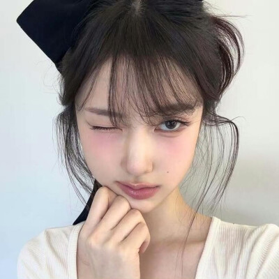 :¨ ·.· ¨:
`· . ꔫ soorin