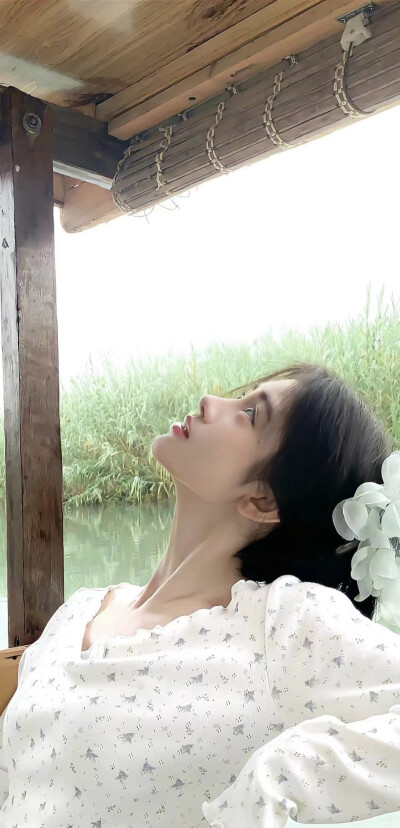 鞠婧祎