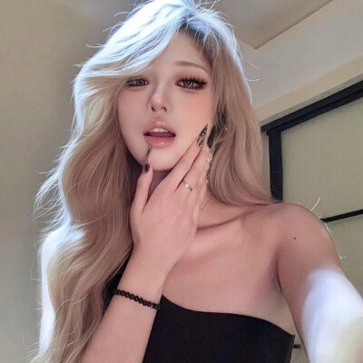 权威女头