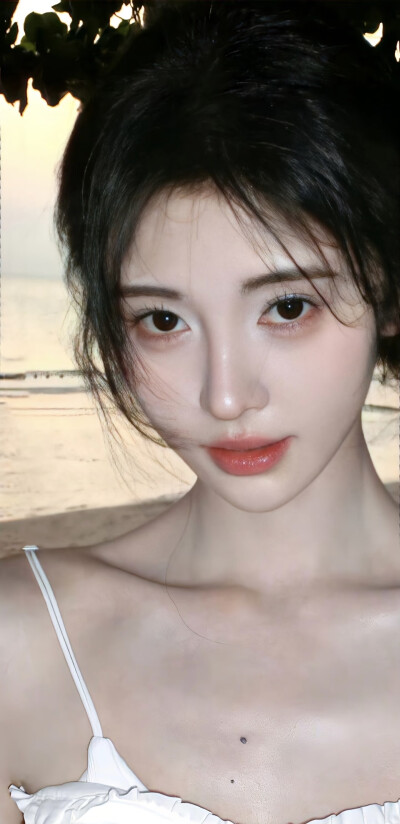 鞠婧祎