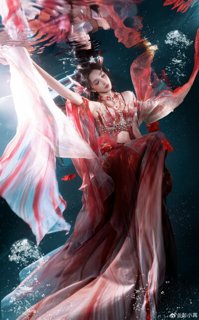 彭小苒