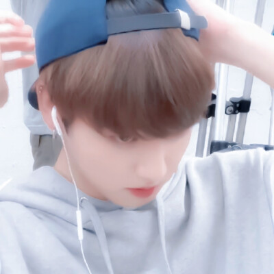 •初恋回归（Jung Kook ʔ•̫͡•ʕ退伍快乐）