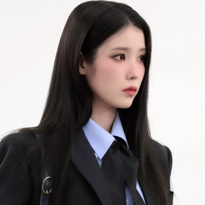 任凭日夜颠簸心被潮汐吞没