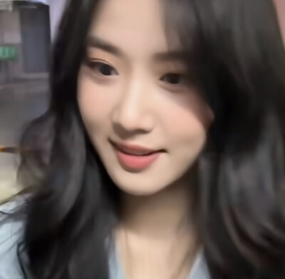 小酒窝长睫毛