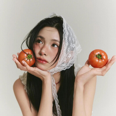 她
