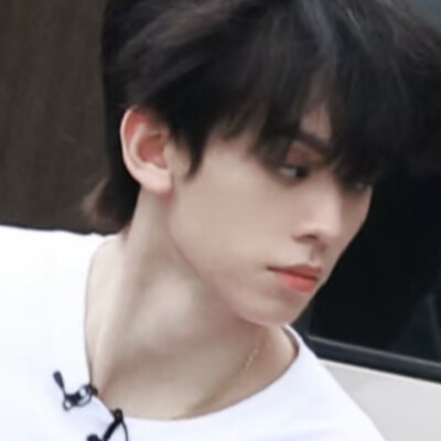 左航