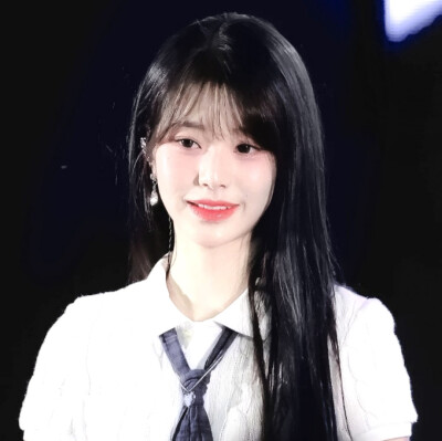 张元英