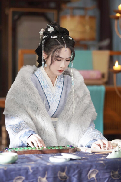 愿为美人奴 云卿