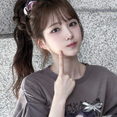 ✦