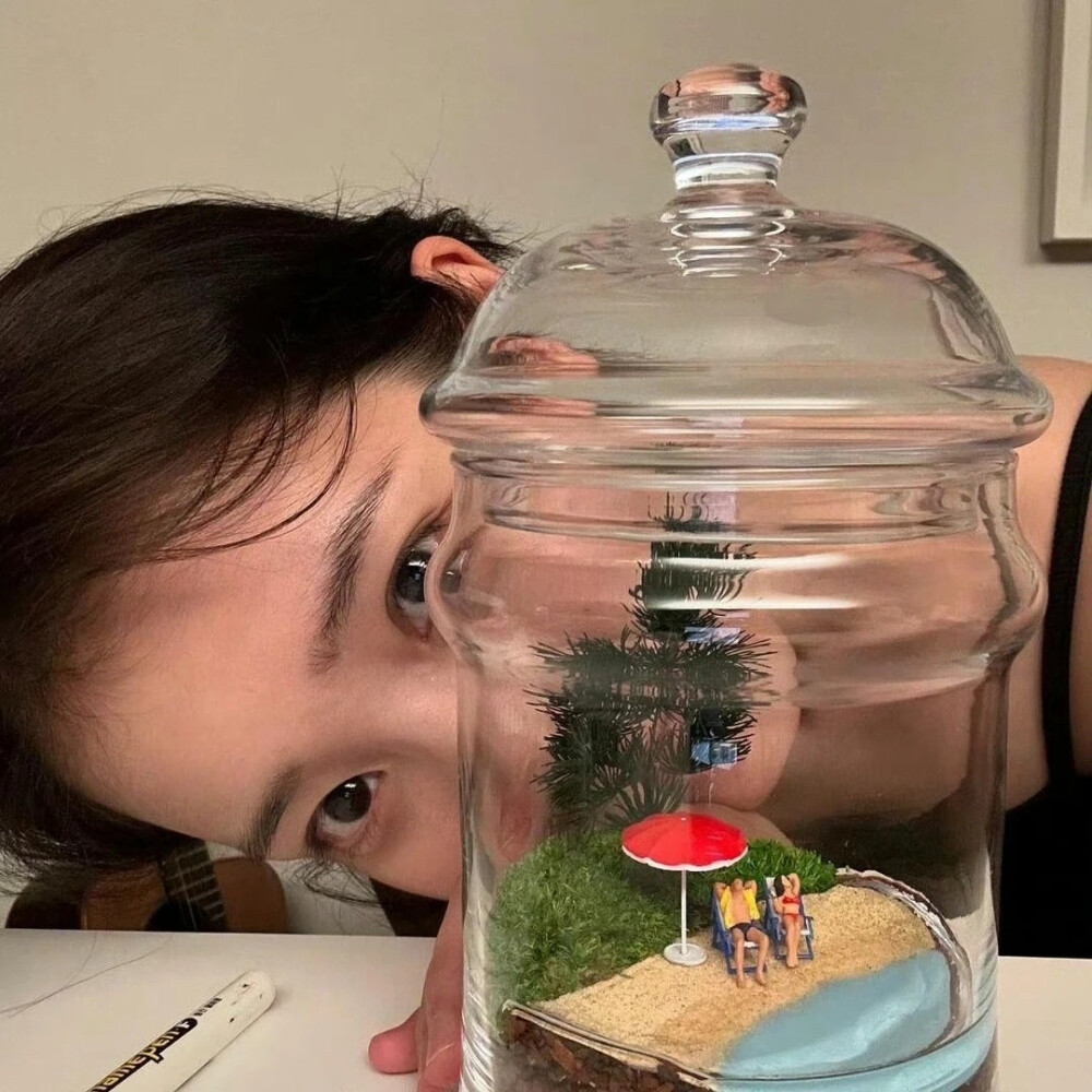 啧