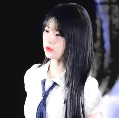 张元英