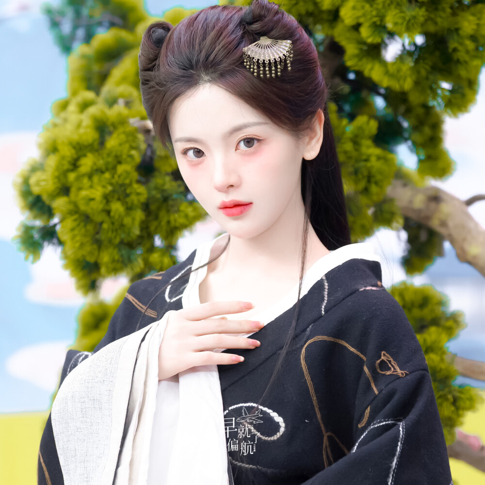 杨超越