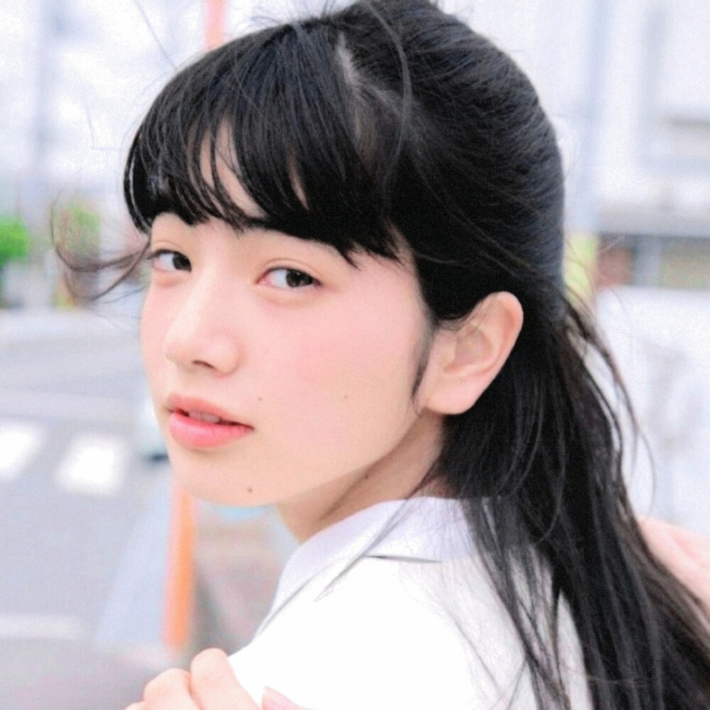 任君凭栏我栖春山