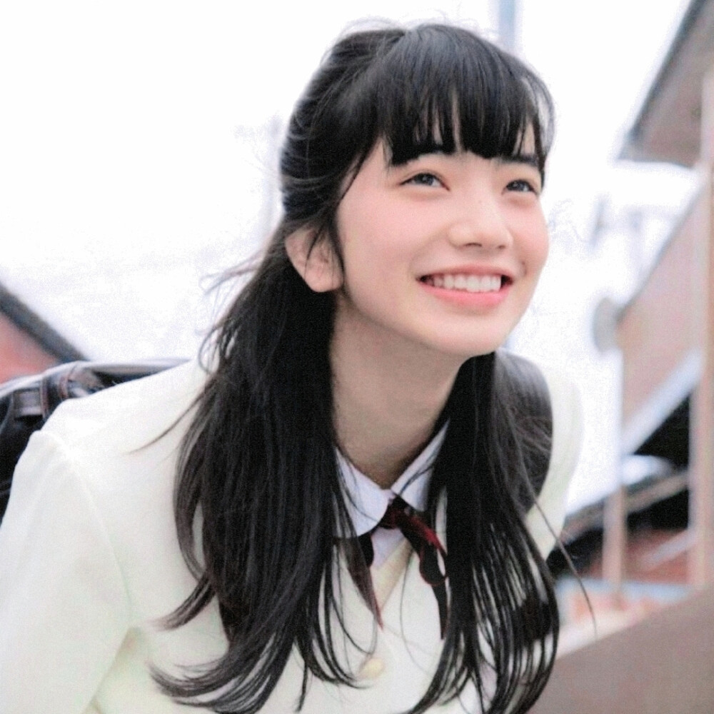 任君凭栏我栖春山