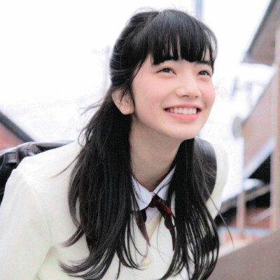 任君凭栏我栖春山