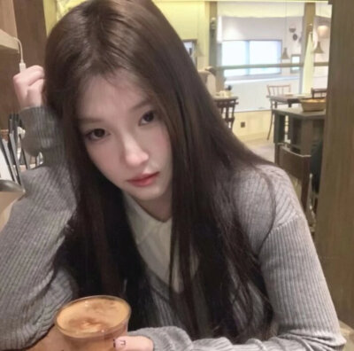 权威真人女头