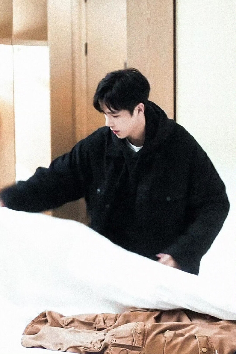 陈路周 / 王安宇 。
#陷入我们的热恋# ​​​