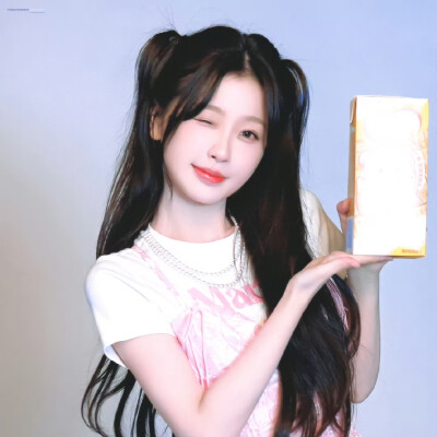 虞书欣头像表情包