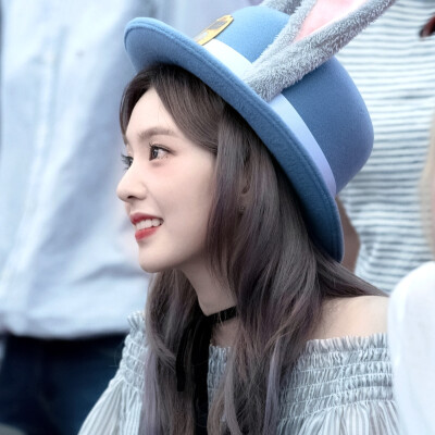  ：Bellis藏一枝铃花、垂涤下