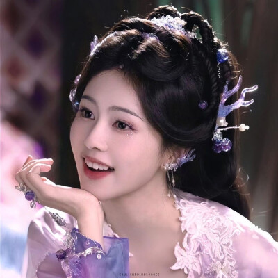 白鹿头像壁纸
