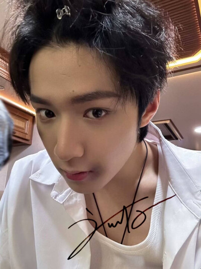 时代少年团刘耀文丁程鑫宋亚轩