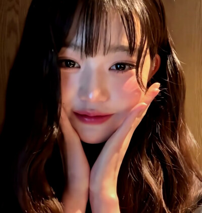 就这样看着你