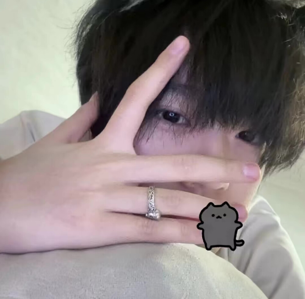 爱你垂眸下的泪滴