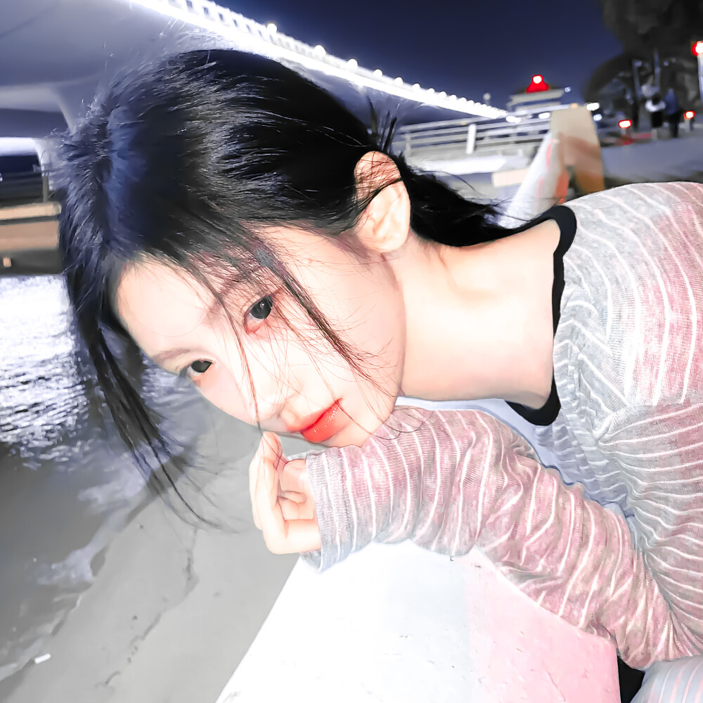 鞠婧祎