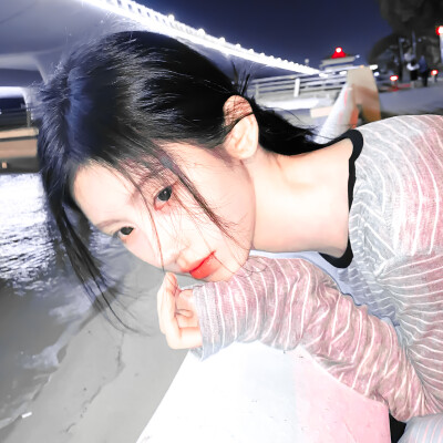 鞠婧祎