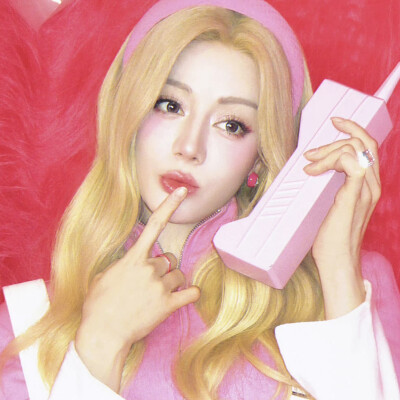 迪丽热巴头像壁纸表情包