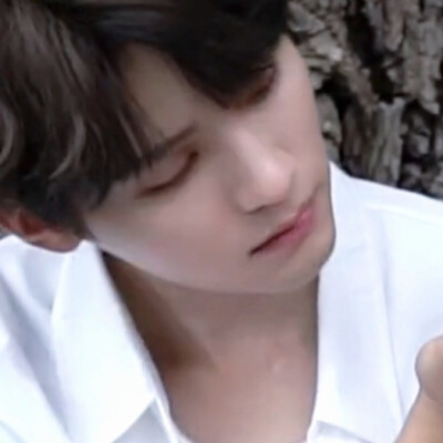 我蜜蜜@关我蛋治 把第二张的字去掉了所以我重发一下